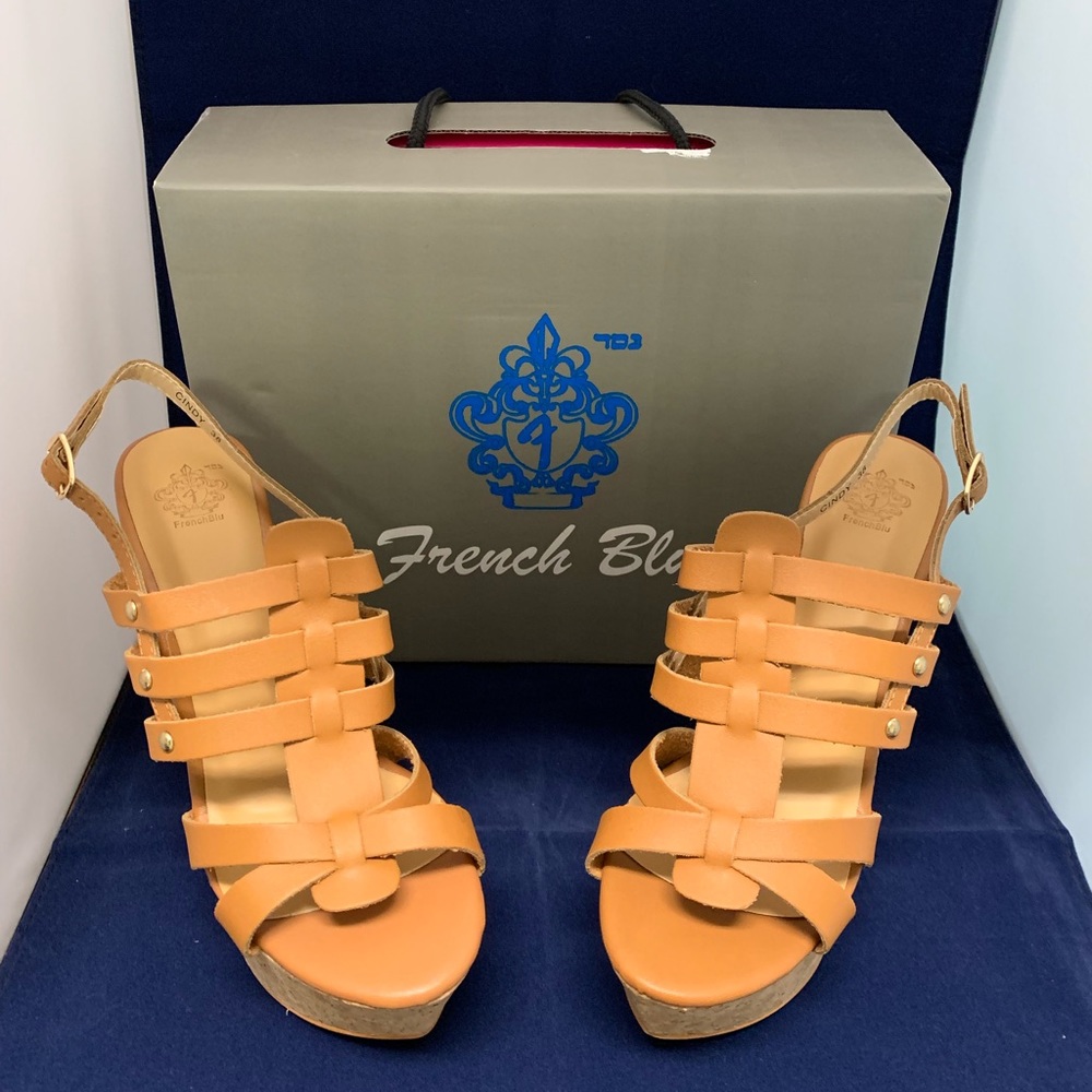 French Blu wedge